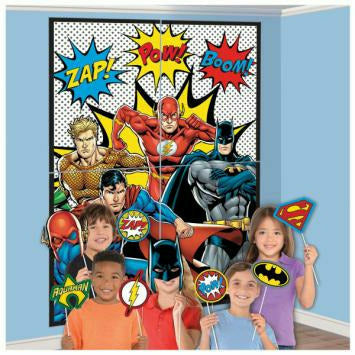 Amscan BIRTHDAY: JUVENILE Justice League Heroes Unite Scene Setter with Props