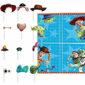 Amscan BIRTHDAY: JUVENILE Toy Story 4 Scene Setter with Photo Booth Props