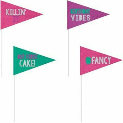 Amscan BIRTHDAY YOUNG AND FAB FELT PENNANTS
