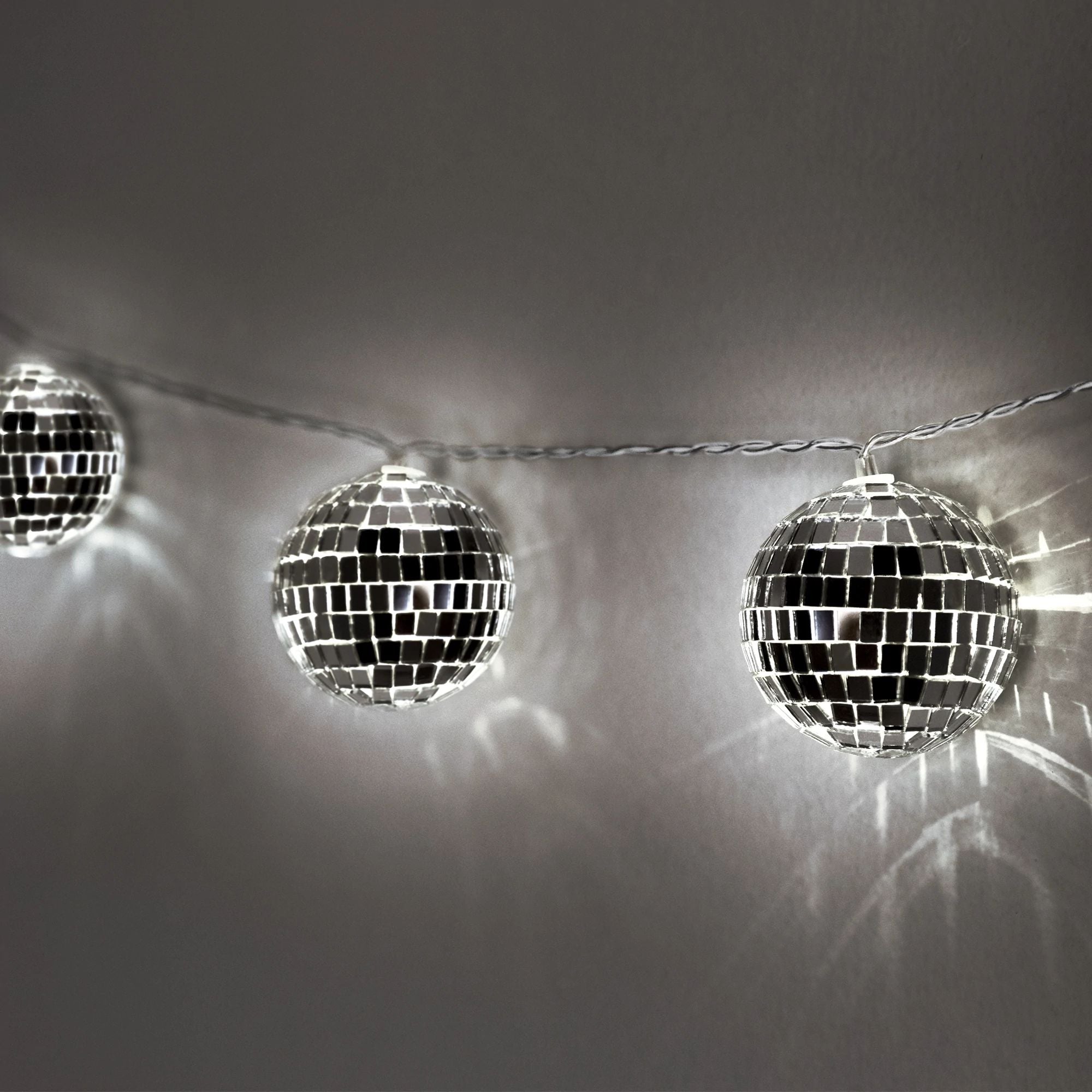 Amscan HOLIDAY: NEW YEAR'S Disco Ball String Lights