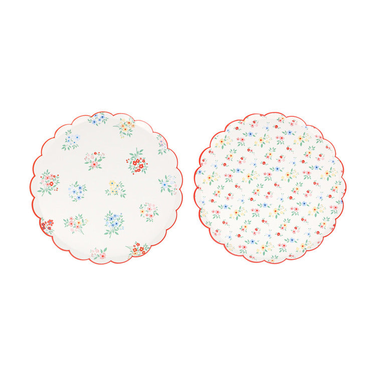 Ditsy Posy Scalloped Side Plates (x 8)