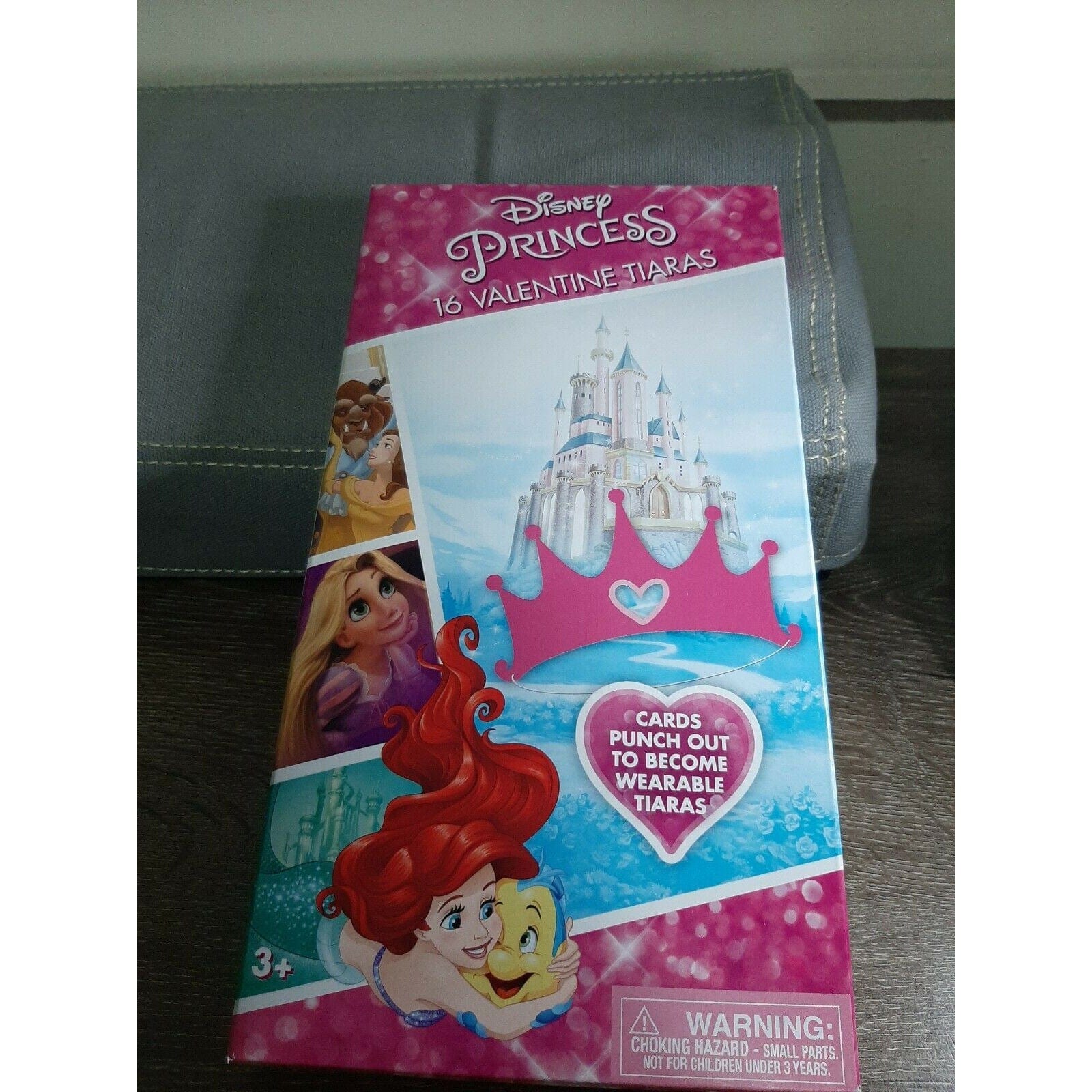 Paper Magic Group HOLIDAY: VALENTINES Disney Princess Valentine Exchange Cards with Favors 16ct Valentine's Day