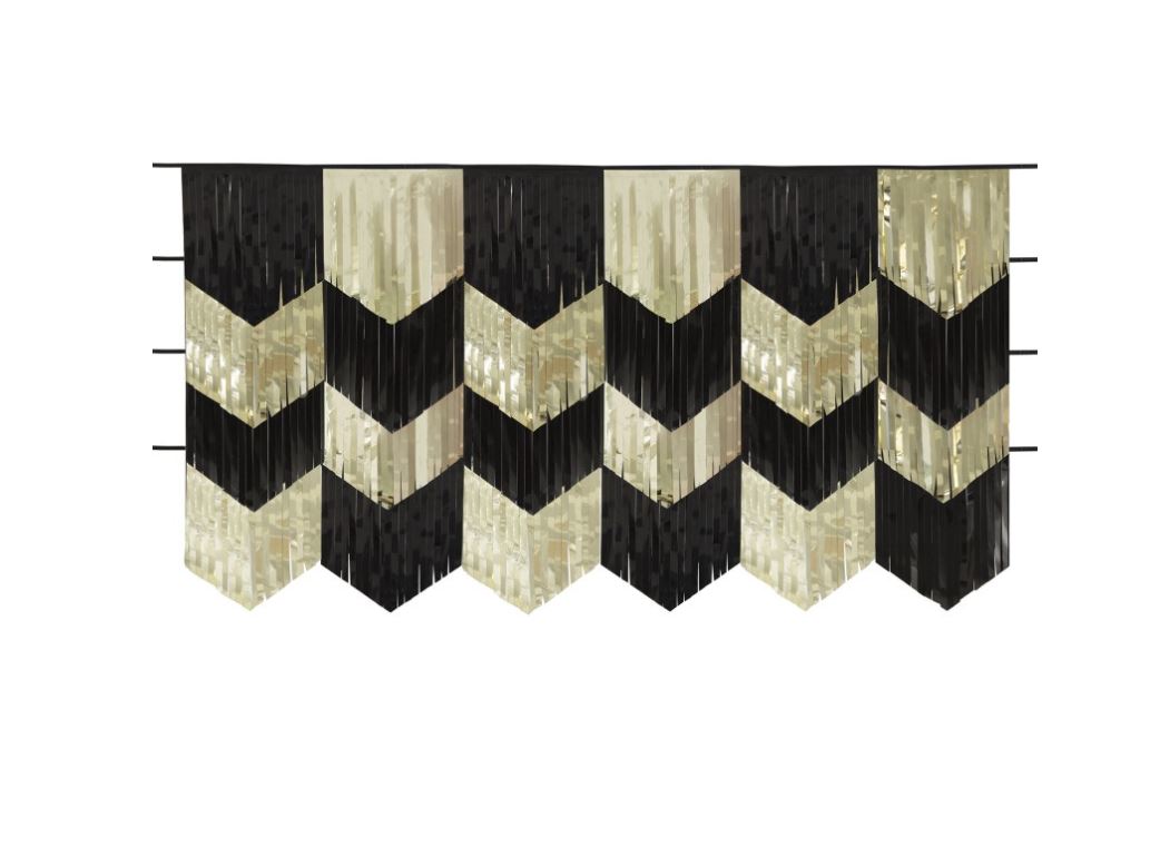 Scalloped Foil Fringe Garland Kit  6 ft
